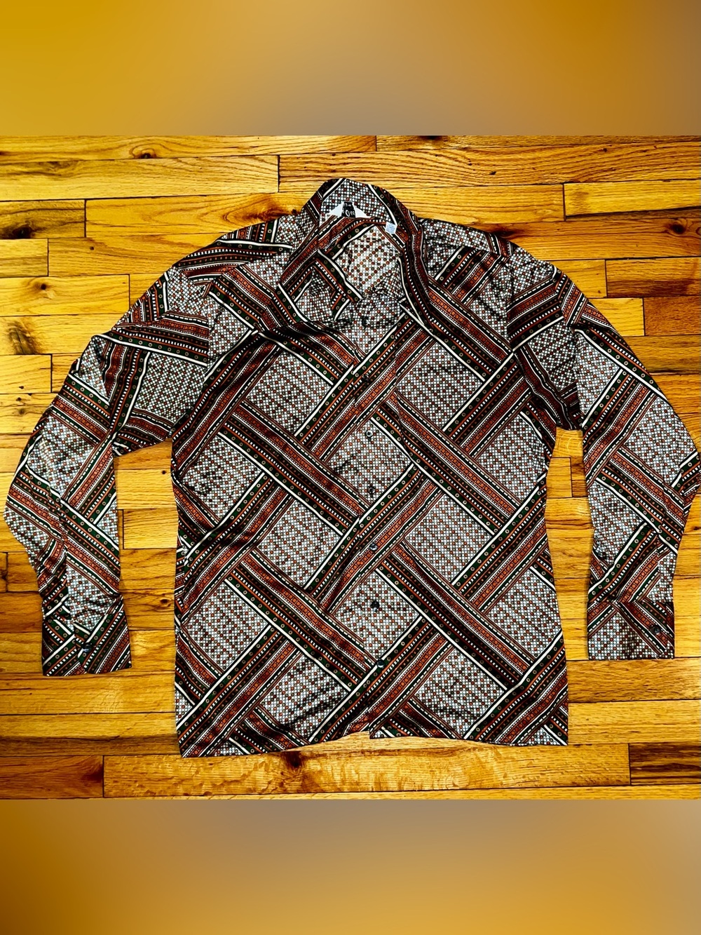 Oleg Cassini Authentic 1970’s 100% Nylon Disco Shirt. Size XL.